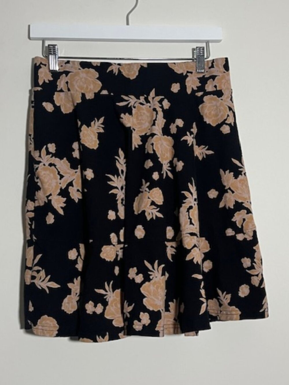 Pact Black and Floral Print Skirt Size Large